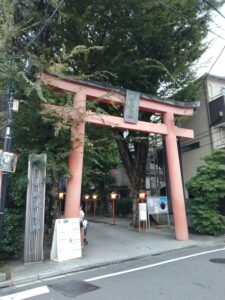 神楽坂近くの赤城神社