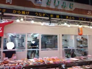 ジョイフル三の輪商店街の焼き鳥屋