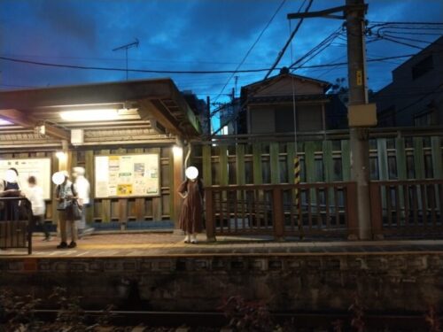 三ノ輪橋駅のプラットホーム