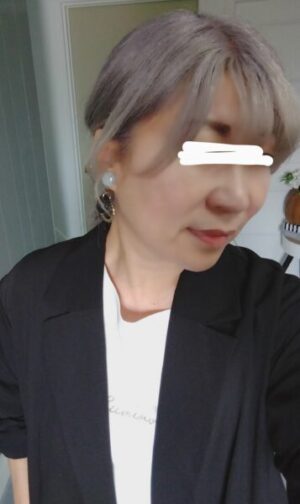 50代のグレイカラーヘア