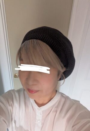 ベレー帽を被って白髪隠しに