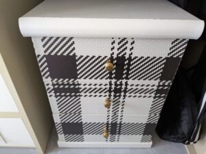 リメイクで洋風になった小さなタンス